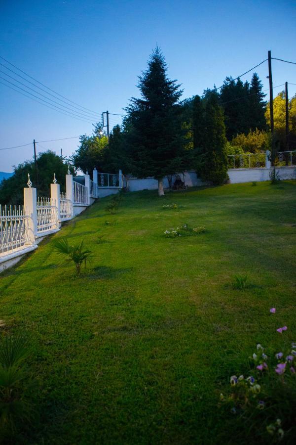 Villa Paradisos Likostomon Exterior foto